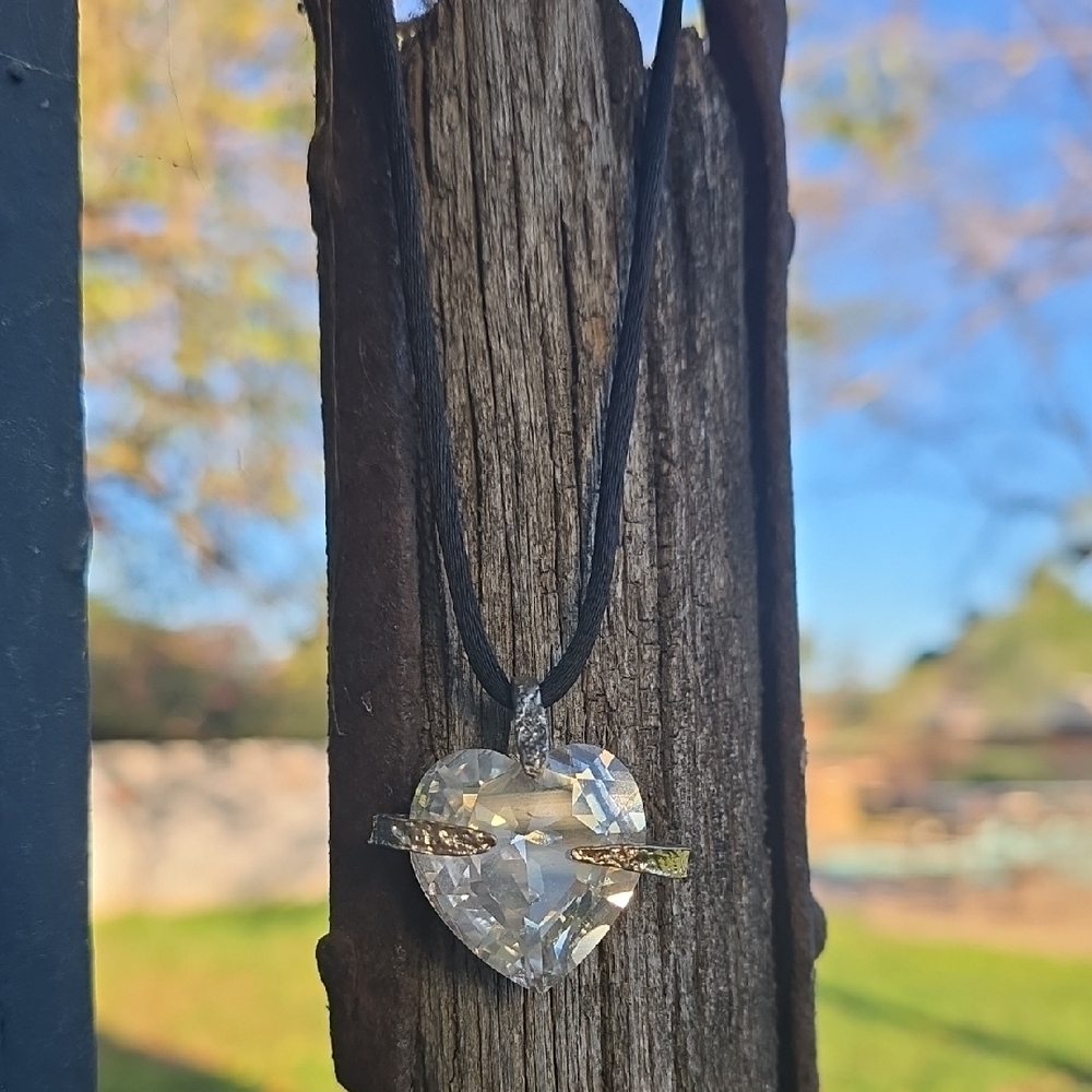 Elegant Heart Pendant Necklace